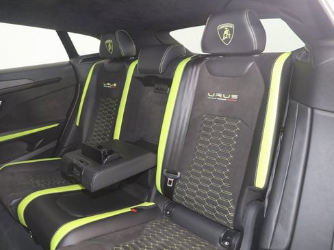 Used 2022 Lamborghini Urus image 84