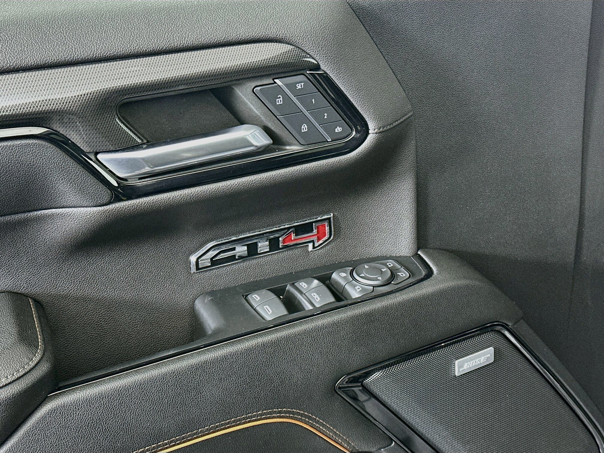 Used 2023 GMC Sierra 1500 AT4 w/ Technology Package AWD/4WD image 15