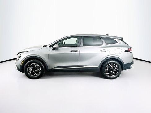 Used 2024 Kia Sportage LX image 4