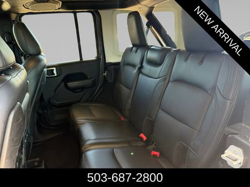 Used 2019 Jeep Wrangler Unlimited Rubicon AWD/4WD image 14