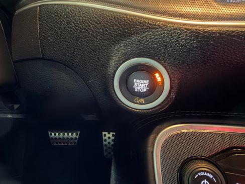 Used 2018 Dodge Challenger GT image 36