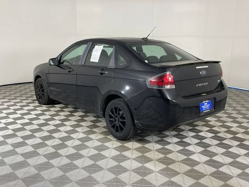 Used 2010 Ford Focus SES FWD image 15