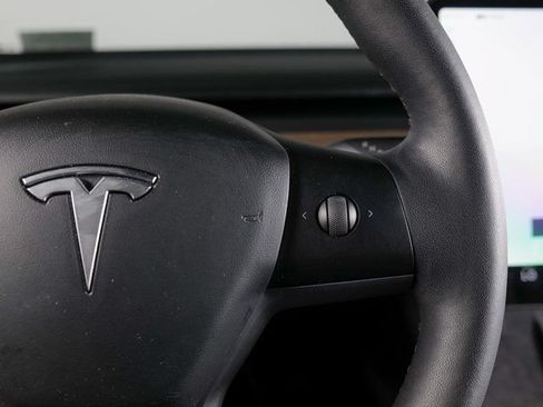 Used 2023 Tesla Model 3 Standard Range RWD image 18