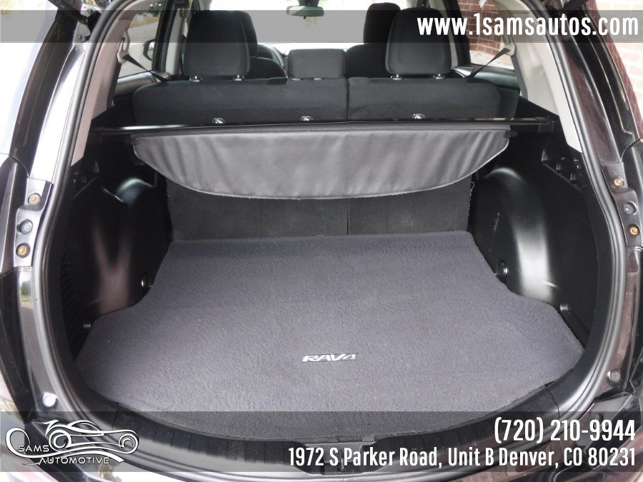 Used 2018 Toyota RAV4 LE w/ Carpet Mat Package AWD/4WD image 35