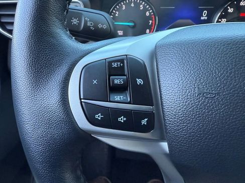 Used 2022 Ford Explorer XLT w/ Equipment Group 202A image 15