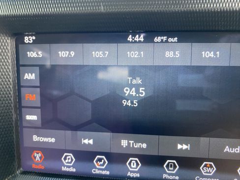 Used 2018 Jeep Wrangler Sport image 17