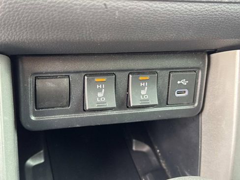 Used 2024 Toyota Corolla Cross XLE w/ Convenience Package FWD image 13