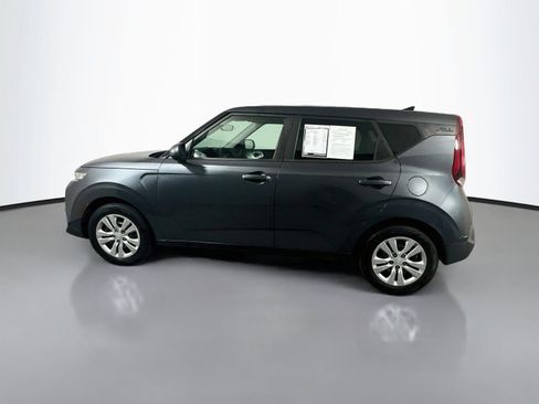Used 2021 Kia Soul LX FWD image 4