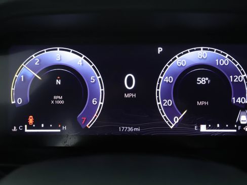 Used 2023 Jeep Grand Cherokee Altitude AWD/4WD image 12