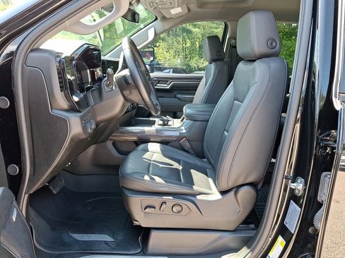 Used 2024 Chevrolet Silverado 2500 LTZ w/ LTZ Plus Package AWD/4WD image 11