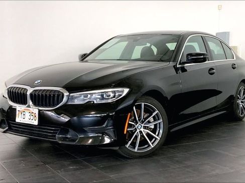 Used 2020 BMW 330i Sedan w/ Convenience Package image 1