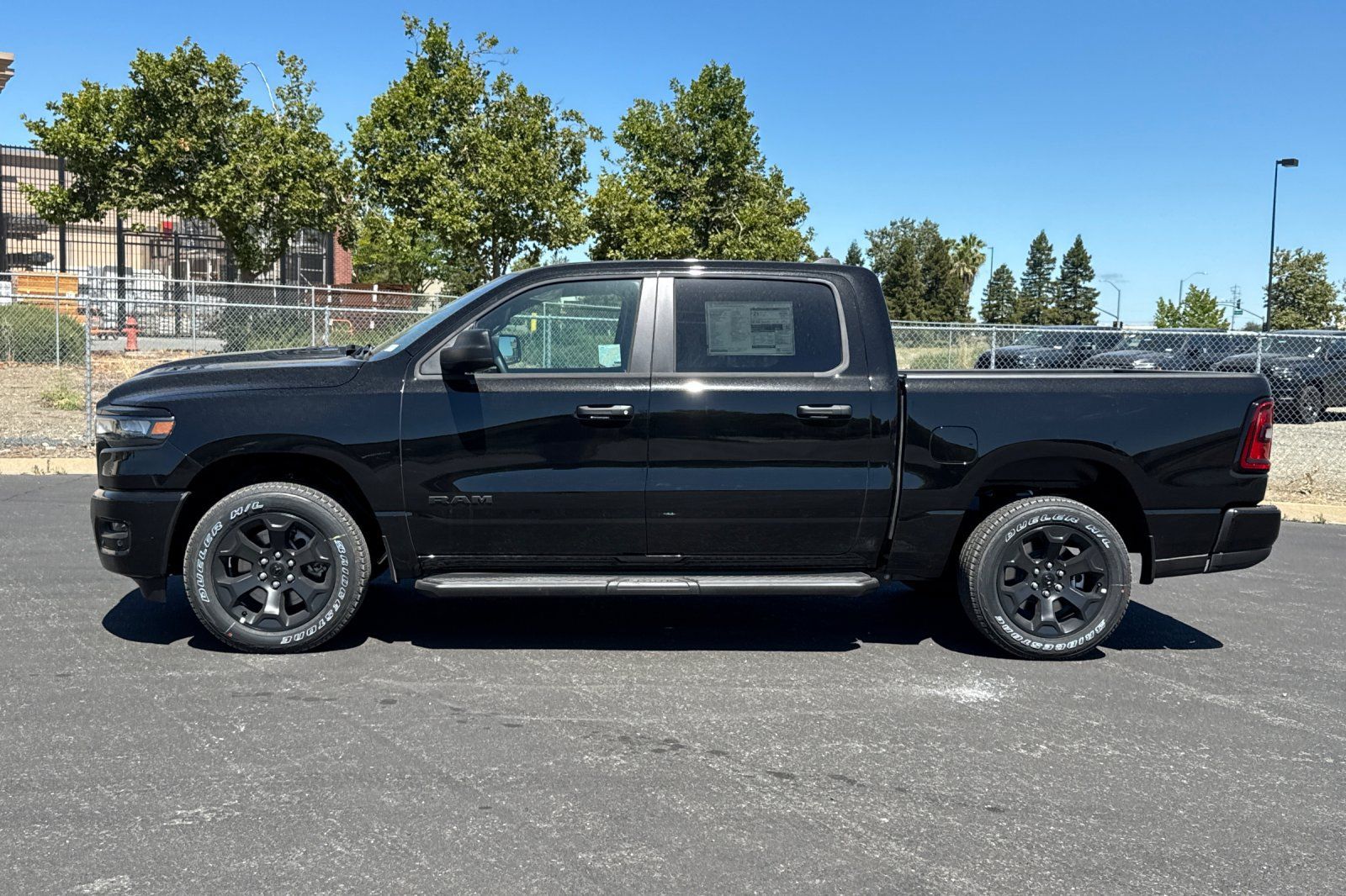 New 2026 RAM 1500 Express AWD/4WD image 6