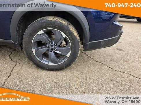 Used 2024 Nissan Rogue SV image 23
