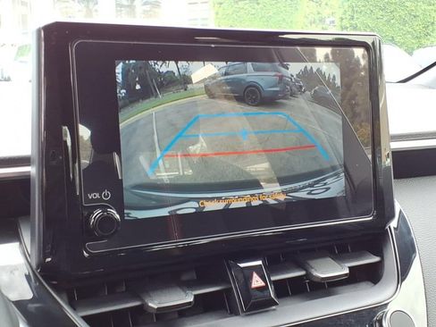 Used 2025 Toyota Corolla SE FWD image 17