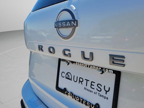 New 2026 Nissan Rogue SV FWD image 10