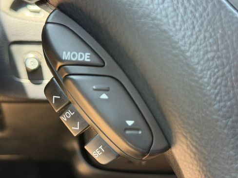 Used 2002 Lexus SC 430 Convertible RWD image 10