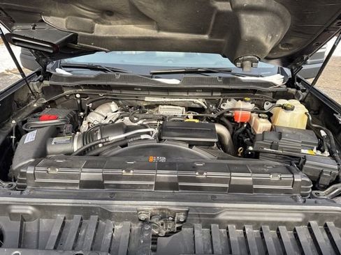 Used 2021 Chevrolet Silverado 2500 LTZ w/ Carhartt Edition image 32