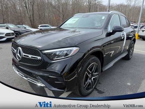 Used 2026 Mercedes-Benz GLC 300 4MATIC image 4