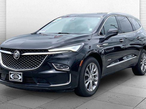 Used 2022 Buick Enclave Avenir w/ Avenir Technology Package AWD/4WD image 11