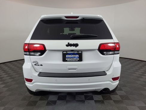 Used 2020 Jeep Grand Cherokee Altitude image 4