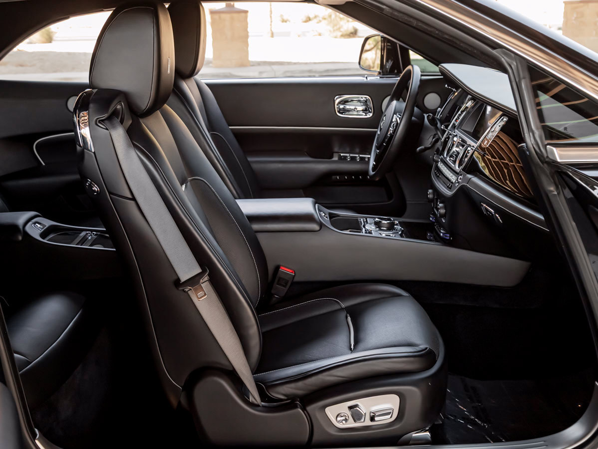 Certified 2018 Rolls-Royce Dawn RWD image 31