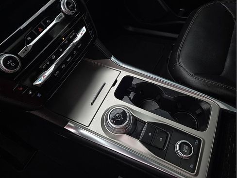 Used 2022 Ford Explorer Limited w/ Equipment Group 301A image 20