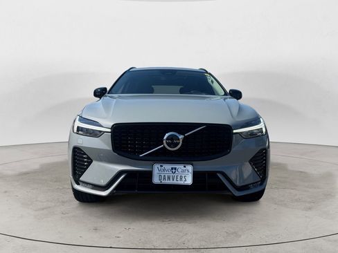 Certified 2024 Volvo XC60 B5 Plus w/ Protection Package Premier AWD/4WD image 28