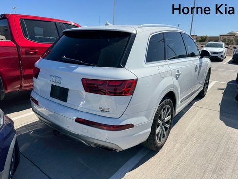 Used 2017 Audi Q7 3.0T Prestige image 4