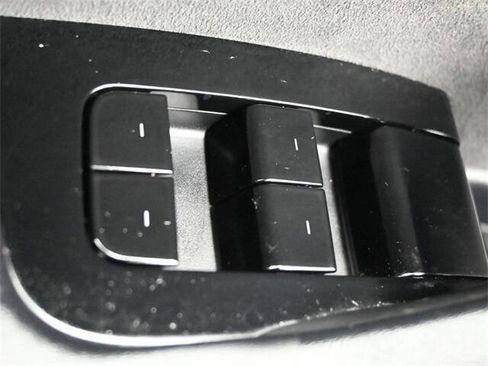 Used 2019 Tesla Model 3 Standard Range Plus image 24