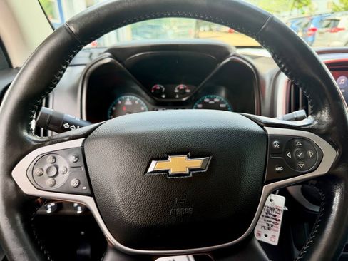 Used 2022 Chevrolet Colorado LT w/ Luxury Package AWD/4WD image 32