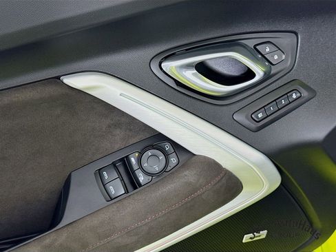 Used 2019 Chevrolet Camaro ZL1 image 23