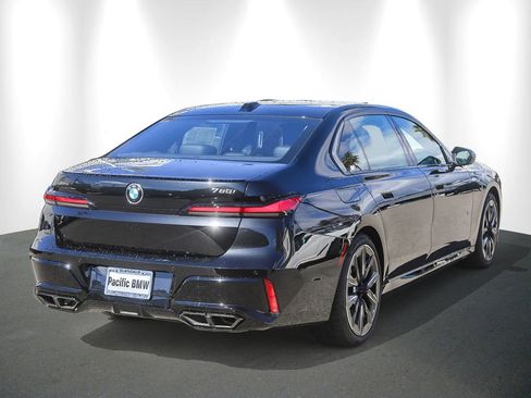 New 2026 BMW 760i xDrive AWD/4WD image 6