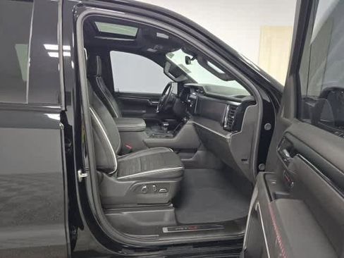 Used 2024 GMC Sierra 1500 AT4X image 4