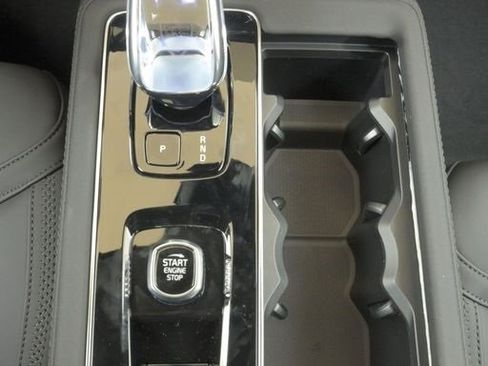 New 2026 Volvo XC90 B6 Plus w/ Protection Package Premier image 36