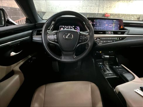 Used 2020 Lexus ES 350 w/ Premium Package image 7