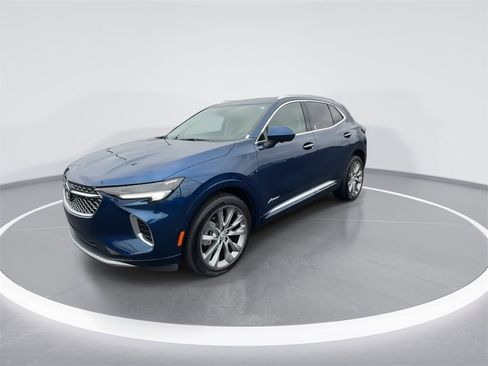 Used 2023 Buick Envision Avenir image 4