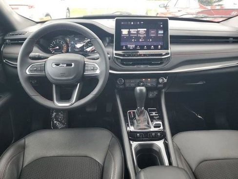Used 2024 Jeep Compass Trailhawk AWD/4WD image 16