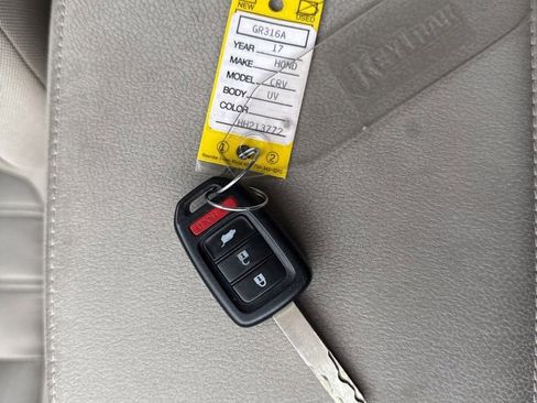 Certified 2017 Honda CR-V LX image 32