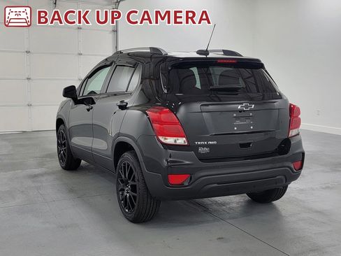 Used 2022 Chevrolet Trax LT w/ Driver Confidence Package image 7