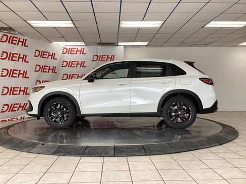 New 2026 Honda HR-V Sport image 4