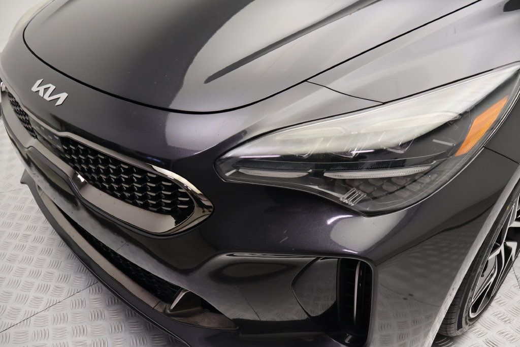 Used 2022 Kia Stinger GT-Line w/ Sun & Sound Package RWD image 3