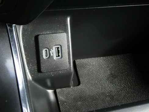 Used 2023 Ford F150 XLT w/ Equipment Group 302A High image 19