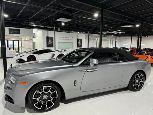 Used 2019 Rolls-Royce Dawn image 8