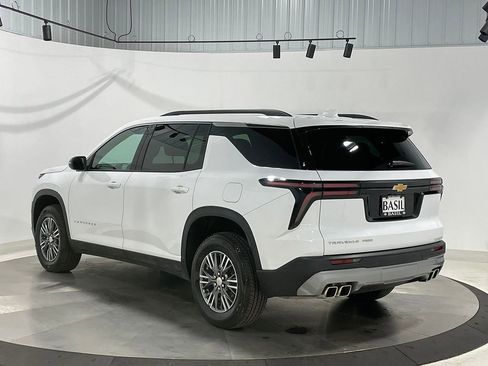 Used 2026 Chevrolet Traverse LT AWD/4WD image 14