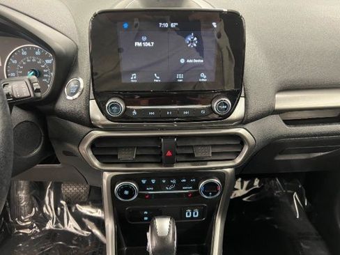 Used 2018 Ford EcoSport SE FWD image 21