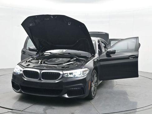 Used 2019 BMW 540i xDrive w/ M Sport Package image 34