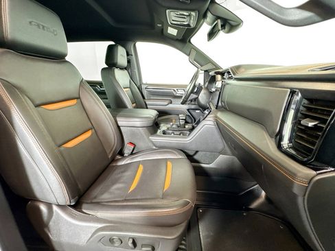 Used 2025 GMC Sierra 1500 AT4 image 26