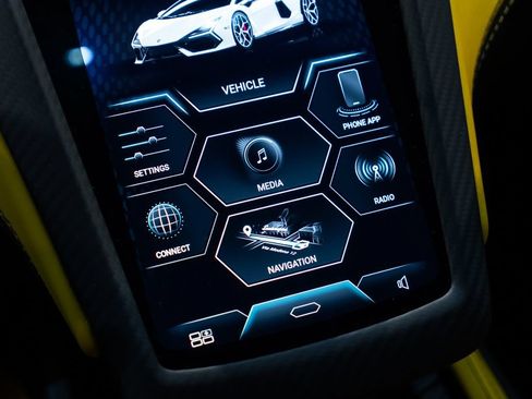 Used 2026 Lamborghini Revuelto AWD/4WD image 43