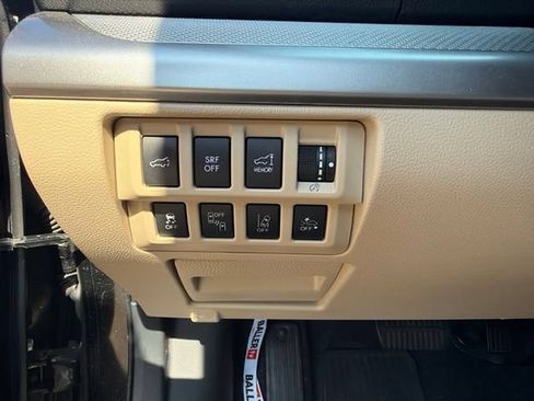 Used 2017 Subaru Outback 2.5i Premium AWD/4WD image 7
