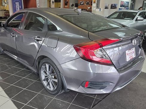 Used 2019 Honda Civic EX image 8